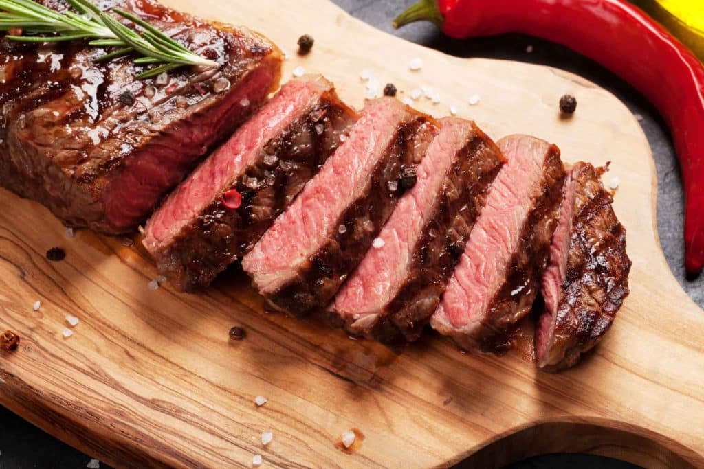 Meat cut with steak knife